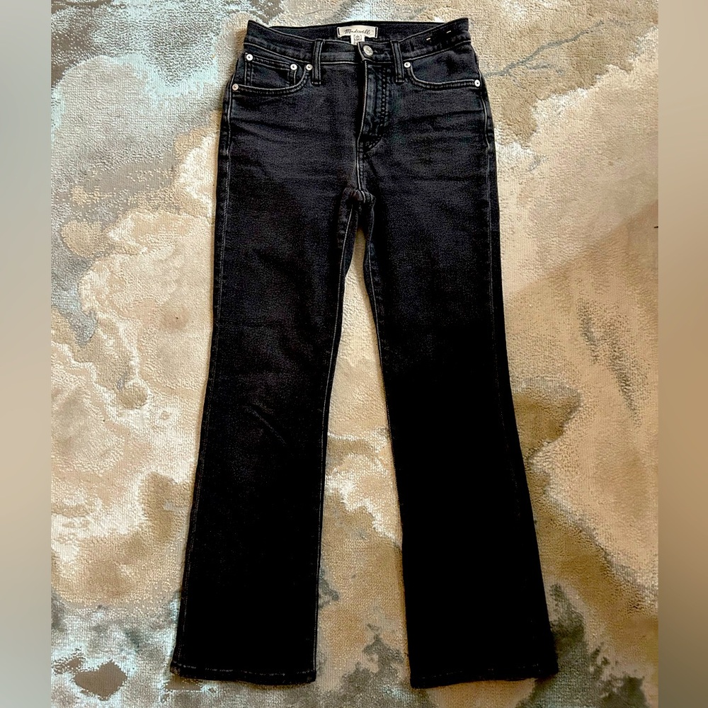 Like New Madewell Black Mid Rise Flare Out Jeans Size 24